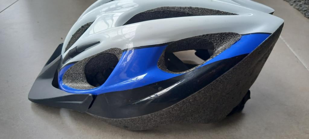 Fietshelmen M L nieuw en gebruikte in nette staat, Ophalen of Verzenden, Zo goed als nieuw, Helm