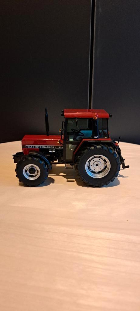 Verbouwde Case International 633, Hobby en Vrije tijd, Modelauto's | 1:32, Nieuw, Tractor of Landbouw, Schuco, Ophalen of Verzenden
