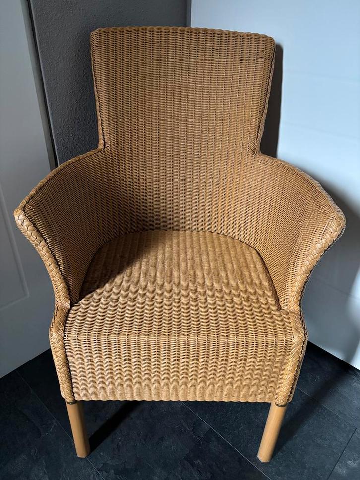 Vintage brocante echte Lloyd Loom armstoel perfecte staat, Huis en Inrichting, Stoelen, Gebruikt, Eén, Hout, Riet of Rotan, Bruin