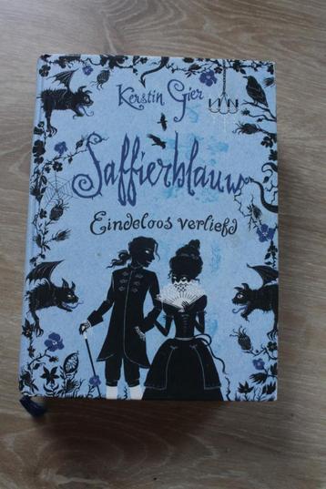 Kerstin Gier - Saffierblauw. Eindeloos verliefd. Hardcover. beschikbaar voor biedingen
