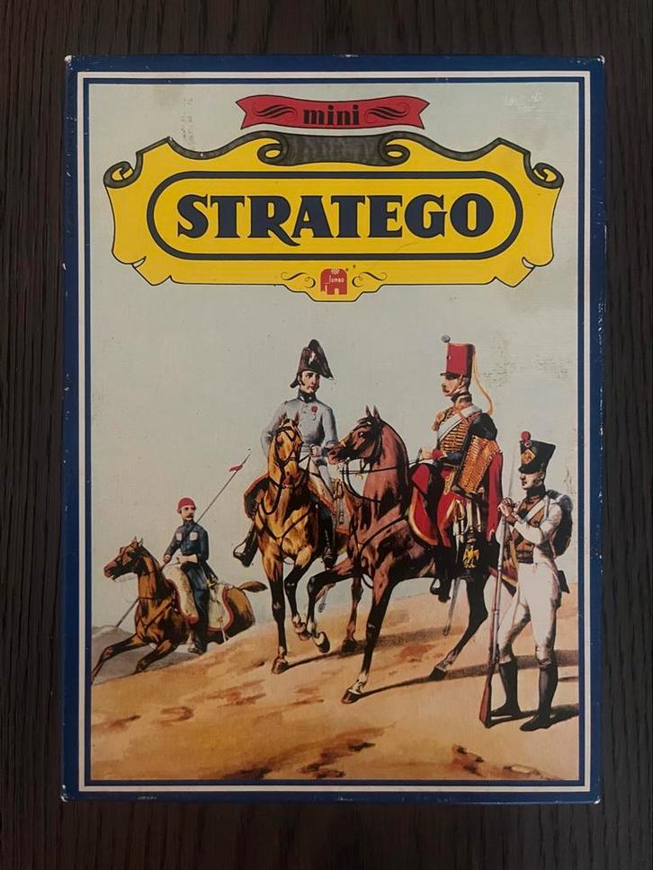 Mini Stratego Bordspel - Klassieker!, Hobby en Vrije tijd, Gezelschapsspellen | Bordspellen, Zo goed als nieuw, Een of twee spelers