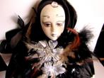 Vintage Prachtige Venetiaanse Pierrot porselein pop Carnaval, Verzamelen, Verzenden, Zo goed als nieuw, Pop