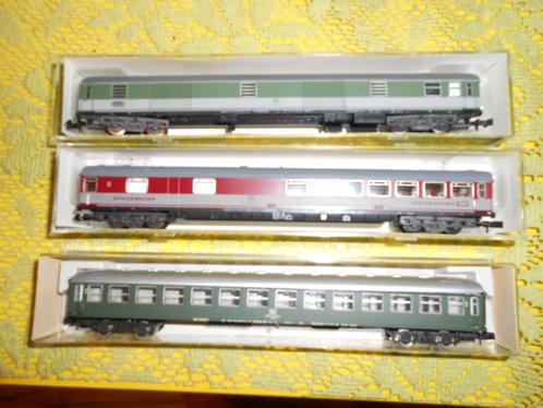 Minitrix 3083 en 3092 en Fleischmann 8110 personentrein DB, Hobby en Vrije tijd, Modeltreinen | N-Spoor, Zo goed als nieuw, Treinset