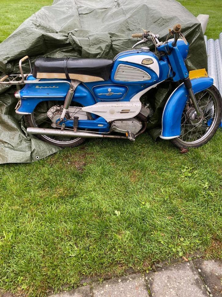 kreidler  oranje 4 speed+ sparta 4V, Fietsen en Brommers, Brommers | Oldtimers, Sparta, Maximaal 45 km/u, Ophalen