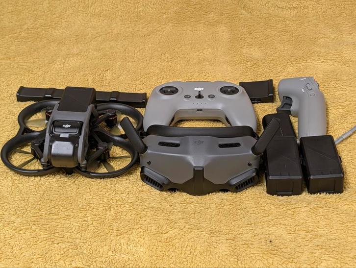 DJI Avata Pro View Combo met extras, Audio, Tv en Foto, Drones, Zo goed als nieuw, Drone met camera, Ophalen of Verzenden
