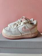 Nike schoenen/sneakers, Kinderen en Baby's, Kinderkleding | Schoenen en Sokken, Ophalen, Meisje, Schoenen, Zo goed als nieuw