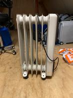 DeLonghi - elektrische verwarming, Doe-het-zelf en Verbouw, Verwarming en Radiatoren, Ophalen, 30 tot 80 cm, Gebruikt, Radiator