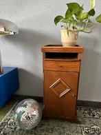 Vintage plantentafeltje / nachtkastje / kastje, Antiek en Kunst, Antiek | Meubels | Kasten, Ophalen