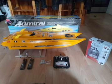 Zeldzame NQD Admiral powerboat . RTR  beschikbaar voor biedingen