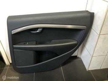 Deurkaart rechtsachter zwart Volvo V70 III ('07-'17) beschikbaar voor biedingen