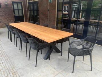 Moderne Tuintafel Douglas + Stalen poten | X Poot | DuuMaa beschikbaar voor biedingen