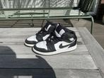 Nike Air Jordan maat 36,5 Mid SE CS ‘Panda Elephant’, Ophalen of Verzenden, Zo goed als nieuw, Schoenen