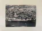 D731 Oude foto Deventer : Luchtfoto Lebuinuskerk, Gebruikt, Foto, Ophalen of Verzenden, Voor 1940