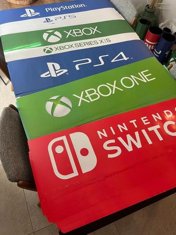 Groot aantal originele videogame poster incl ps5, ps4 etc beschikbaar voor biedingen