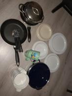 Pannen, plastic borden en kommen, Huis en Inrichting, Keuken | Potten en Pannen, Ophalen of Verzenden, Overige materialen, Pannenset