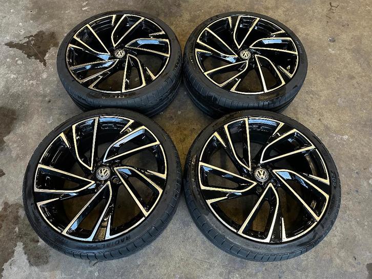 5x112 19 inch Volkswagen Golf 5 6 7 8 Passat Velgen + Banden, Auto-onderdelen, Banden en Velgen, Banden en Velgen, Zomerbanden