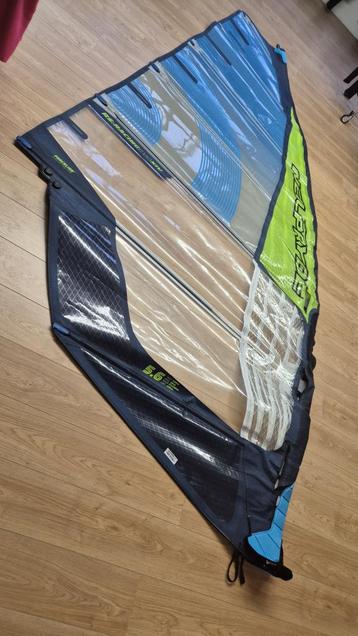 np evo 5.6 XIV  2x gebruikt beschikbaar voor biedingen