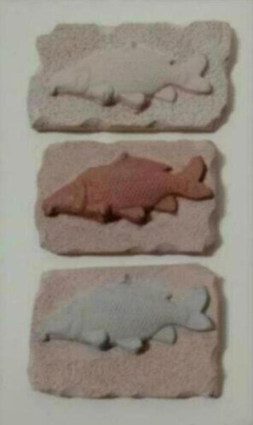 Provence muurtegel met ornament vis - poppenhuisminiatuuur, Verzamelen, Poppenhuizen en Toebehoren, Nieuw, Decoratie, Ophalen