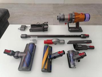 Dyson V12 Detect Slim Absolute - Steelstofzuiger  beschikbaar voor biedingen