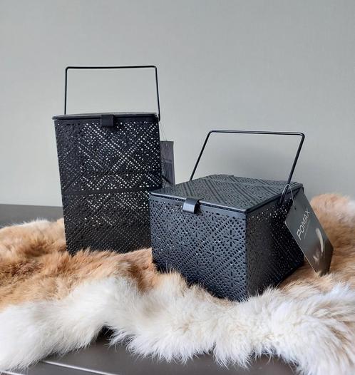 Lantaarn Pomax zwart windlicht metaal 2 stuks Nieuw, Huis en Inrichting, Woonaccessoires | Kandelaars en Kaarsen, Nieuw, Kandelaar