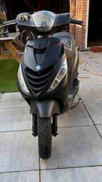 Piaggo zip 80cc, Fietsen en Brommers, Scooters | Piaggio, Ophalen, Gebruikt, Maximaal 45 km/u, Zip