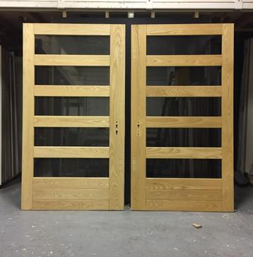 Massieve deuren incl. glas beschikbaar voor biedingen