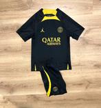 PSG zwart geel Jordan sportset 22/33 Maat 147-158, Jongen of Meisje, Jordan, Sport- of Zwemkleding, Jordan