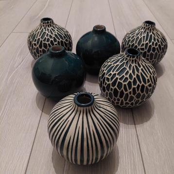 Nieuw!!!! 6 vaasjes beschikbaar voor biedingen