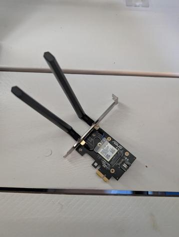 ASUS PCIe WiFi + Bluetooth kaart beschikbaar voor biedingen