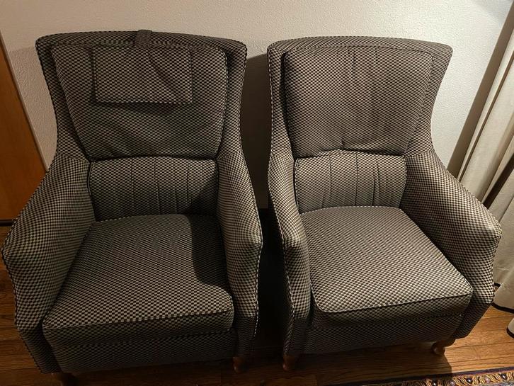 Twee klassieke fauteuils, Huis en Inrichting, Fauteuils, Gebruikt, Hout, 75 tot 100 cm, Ophalen
