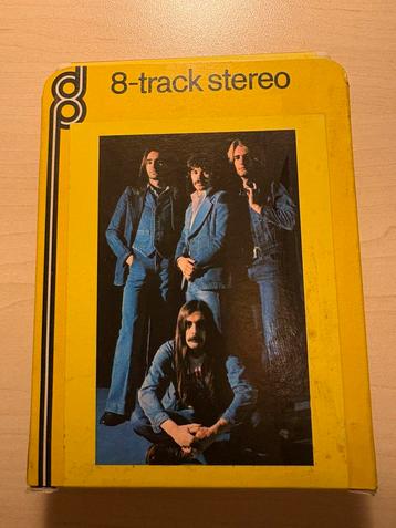 8-track Status Quo album Blue For You beschikbaar voor biedingen