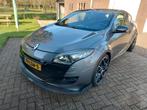 Renault Mégane RS 2.0 16V Turbo NIEUWE APK & RIEM, Auto's, Voorwielaandrijving, 1998 cc, 74 €/maand, Zwart