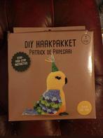 Haakpakket Papegaai - Compleet DIY pakket, Ophalen of Verzenden, Nieuw, Haken, Patroon of Boek