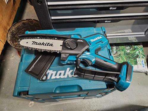 Makita DUC150ZV snoeizaag/kettingzaag 15cm, Tuin en Terras, Hand-tuingereedschap, Zo goed als nieuw, Overige soorten, Ophalen
