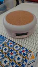 Nieuwe Roze Wekker met USB en Batterij Optie, Witgoed en Apparatuur, Ophalen of Verzenden, Nieuw, Digitaal