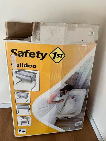 Co sleeper met matrasje beschikbaar voor biedingen