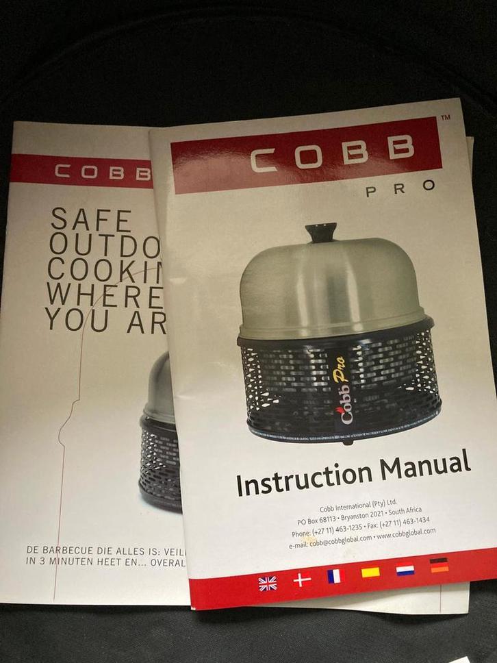 Nagenoeg nieuwe COBB houtskool barbecue, Caravans en Kamperen, Kampeeraccessoires, Zo goed als nieuw, Ophalen
