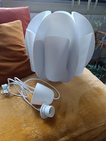 IKEA Trubbnate lamp met pendel. Nieuw  beschikbaar voor biedingen