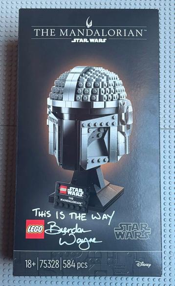 Lego Star Wars 75328 The Mandalorian Helmet gesigneerd! beschikbaar voor biedingen