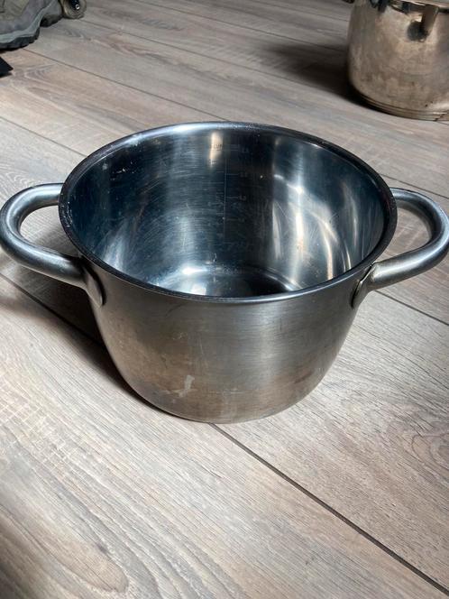 Pot te koop, Huis en Inrichting, Keuken | Potten en Pannen, Gebruikt, Kookpan of Snelkookpan, Keramische plaat, Ophalen of Verzenden