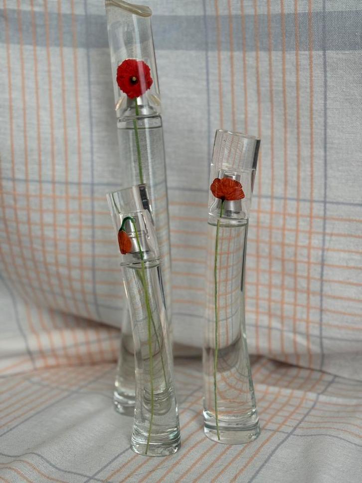 Kenzo flowers, Verzamelen, Parfumverzamelingen, Zo goed als nieuw, Parfumfles, Ophalen of Verzenden