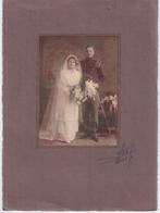 Trouwfoto van een soldaat., Gebruikt, Foto, Ophalen of Verzenden, Voor 1940