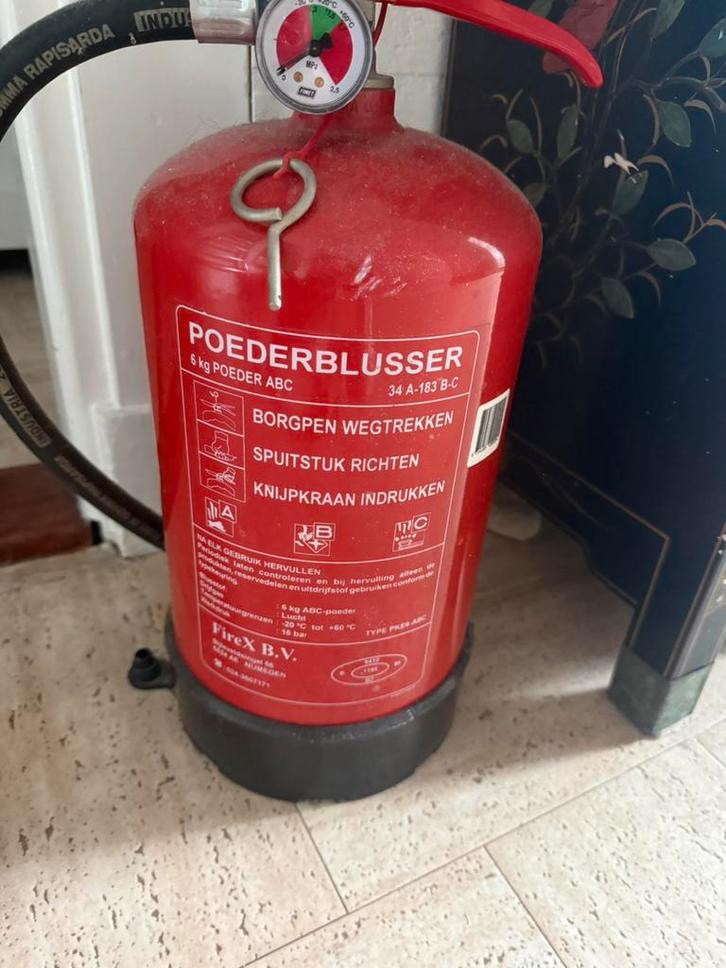 Poederblusser 6 kg ABC – goede staat (niet gekeurd), Huis en Inrichting, Brandblussers en Brandkasten, Zo goed als nieuw, Ophalen of Verzenden