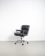 1x Vitra Eames Lobby Chair ES 104 stoel Donker Grijs Leer, Niet ingevuld, Niet ingevuld, Ophalen of Verzenden, Zo goed als nieuw