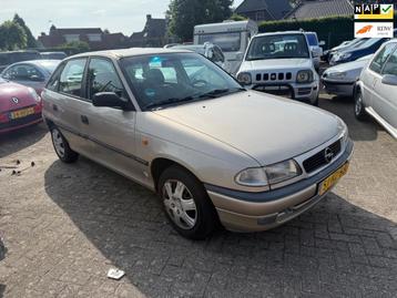 Opel Astra 1.6i GL beschikbaar voor biedingen