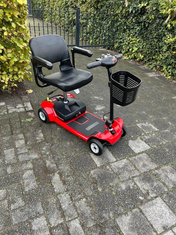 Pride Gogo opvouwbare scootmobiel nieuwe accu’s garantie!, Diversen, Rolstoelen, Elektrische rolstoel, Ophalen