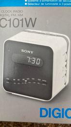 Vintage wekkerradio Sony Digicube ICF-C101W, Ophalen of Verzenden, Nieuw