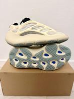 Adidas YEEZY 700 ‘Azael’ - Nieuw - Origineel - 39, Wit, Nieuw, Ophalen of Verzenden, Sneakers of Gympen