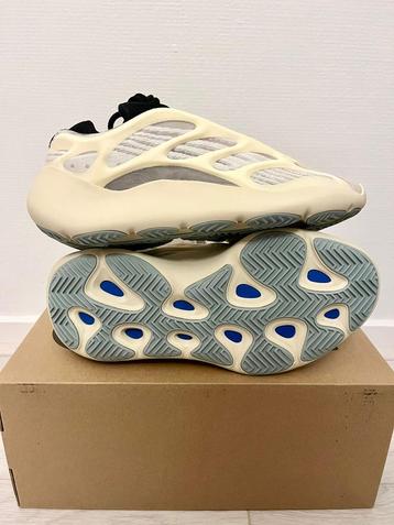Adidas YEEZY 700 ‘Azael’ - Nieuw - Origineel - 39 beschikbaar voor biedingen