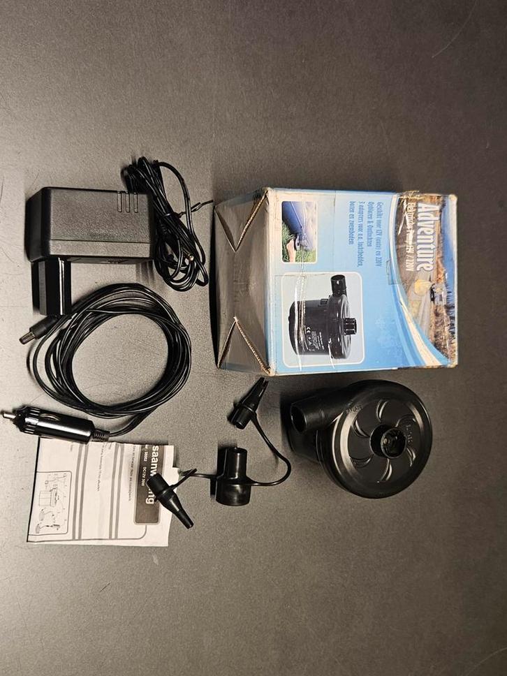 Elektrische Pomp 12V/220V - Adventure, Caravans en Kamperen, Luchtpompen, Ophalen of Verzenden